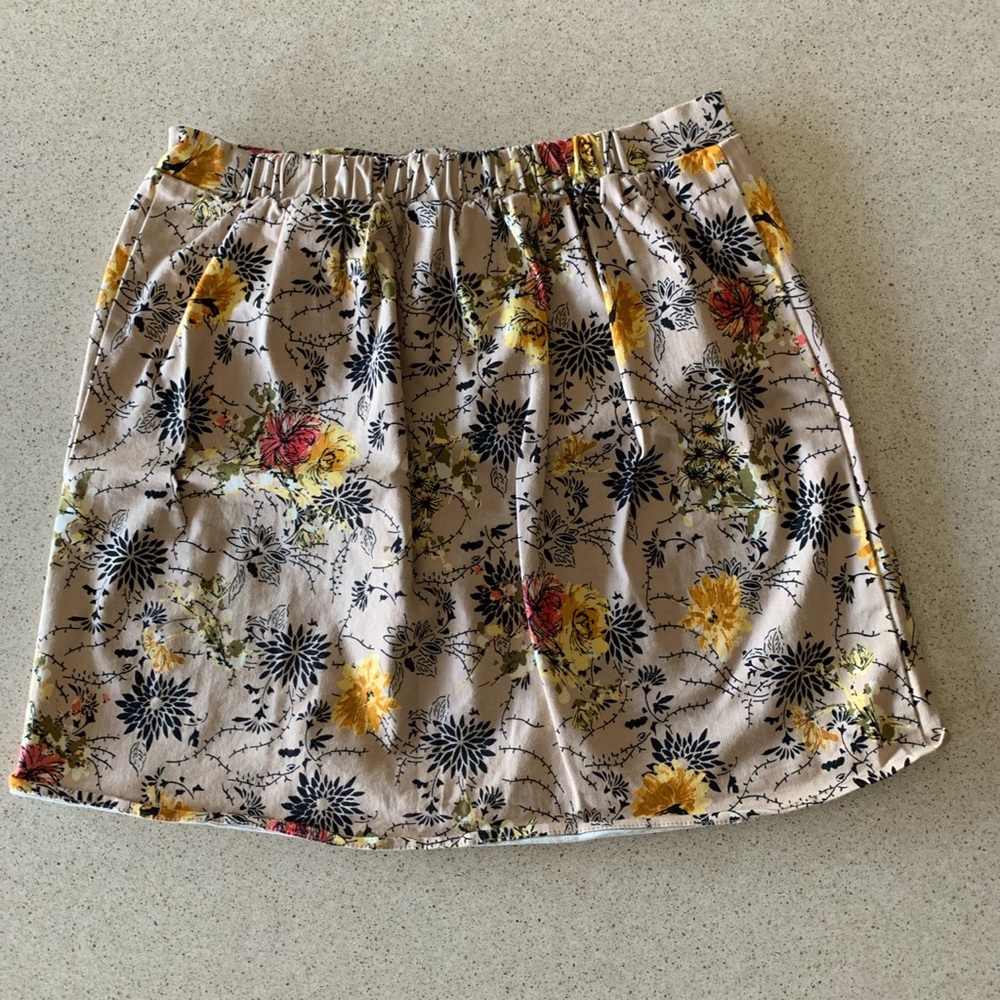 tan floral skirt